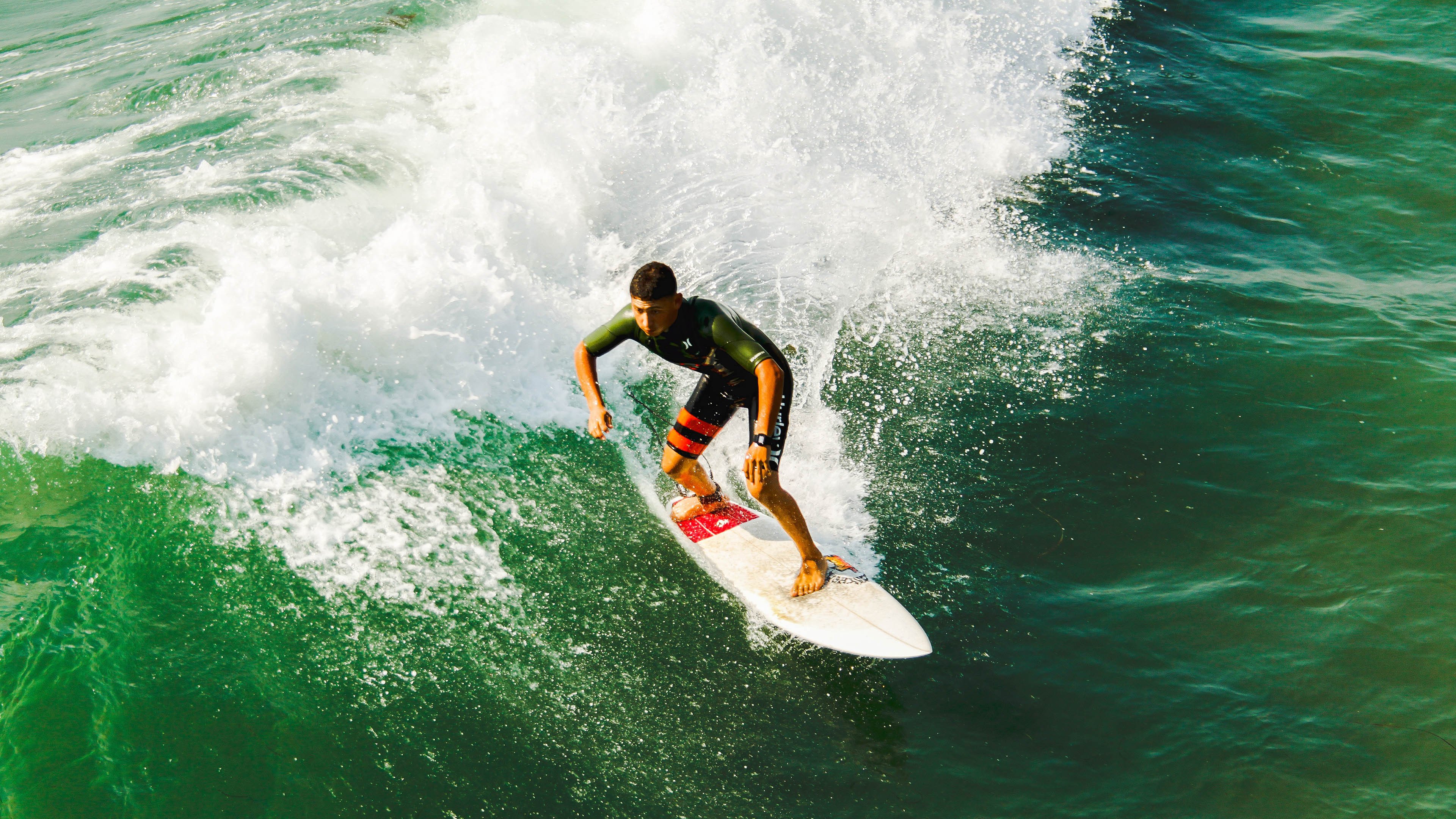 AYX GAMING-河床冲击联赛前列，河床冲刷线的定义